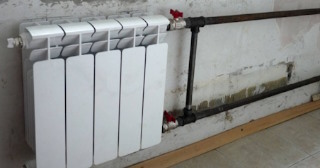 Установка биметаллических радиаторов отопления в квартире в Полысаево - от 2100 руб.